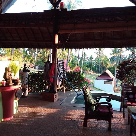 Stargate Villa Pintu Bintang Pemenang Экстерьер фото