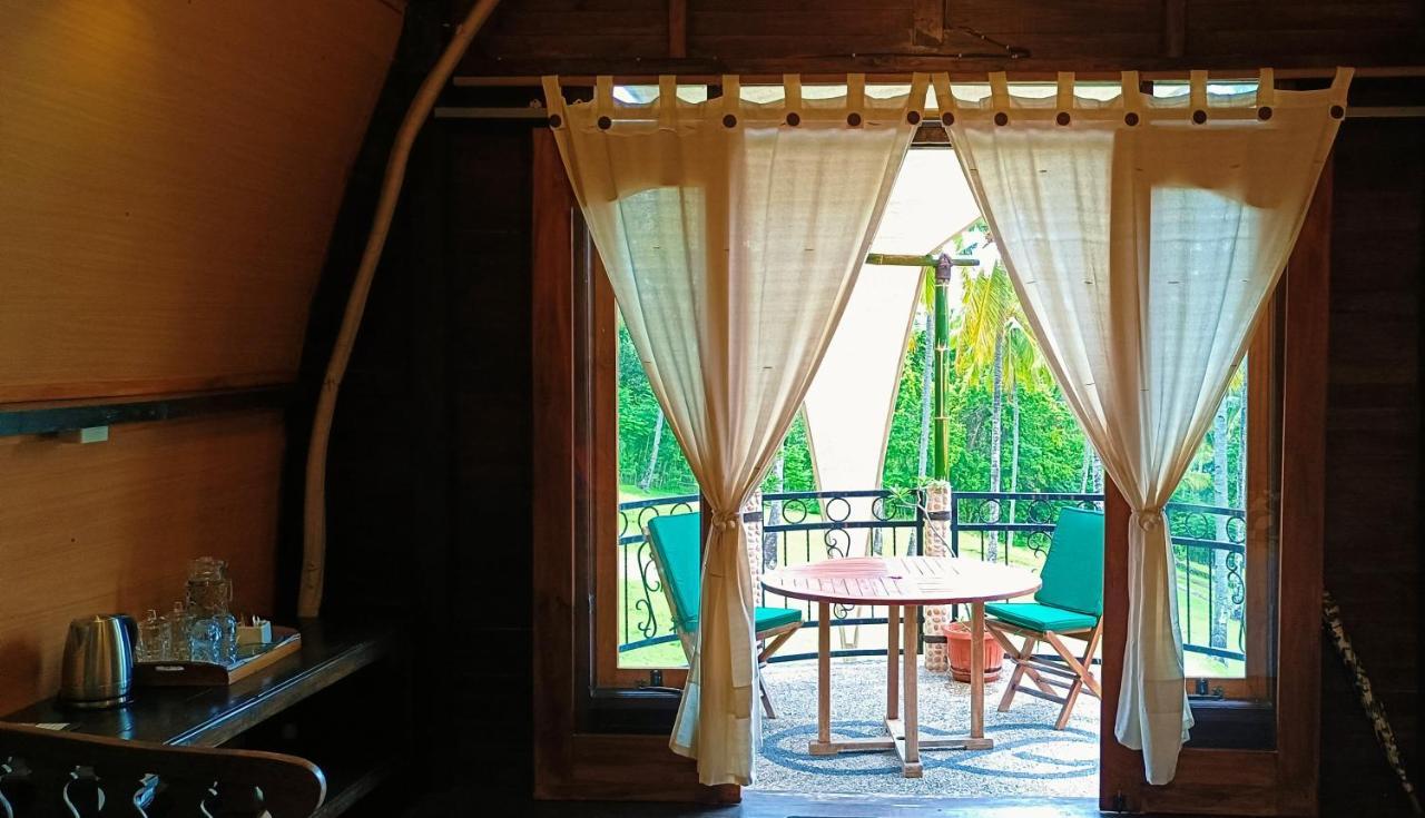 Stargate Villa Pintu Bintang Pemenang Экстерьер фото