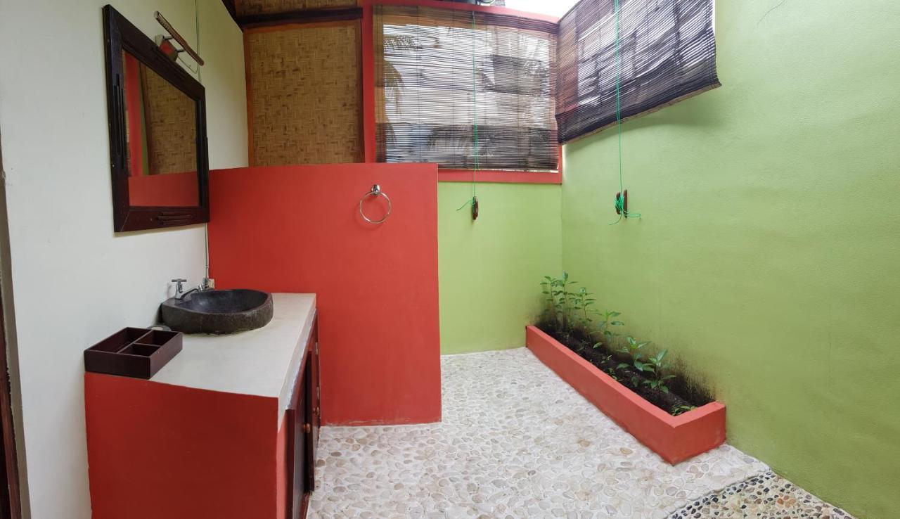 Stargate Villa Pintu Bintang Pemenang Экстерьер фото